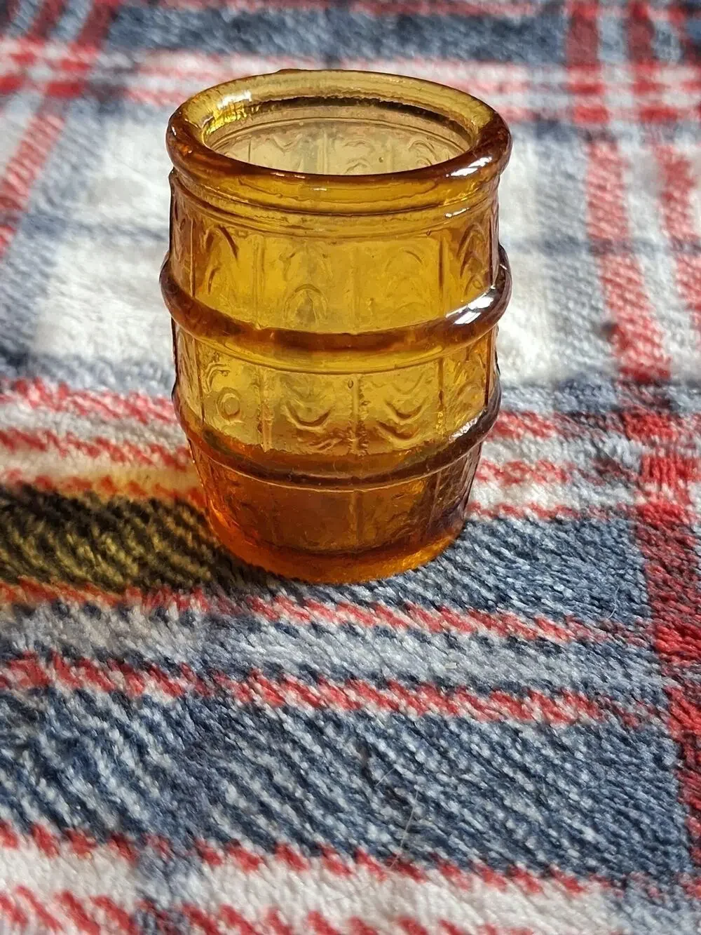 Vintage Amber Glass Barrel Shot Glass / Toothpick Holder Retro Collectible